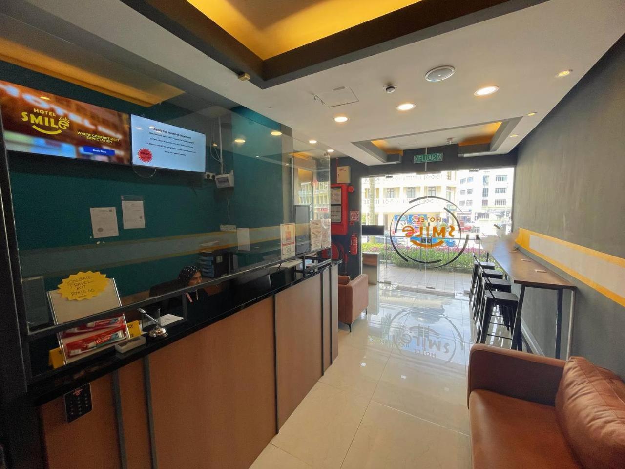Smile Hotel Putrajaya Bagian luar foto